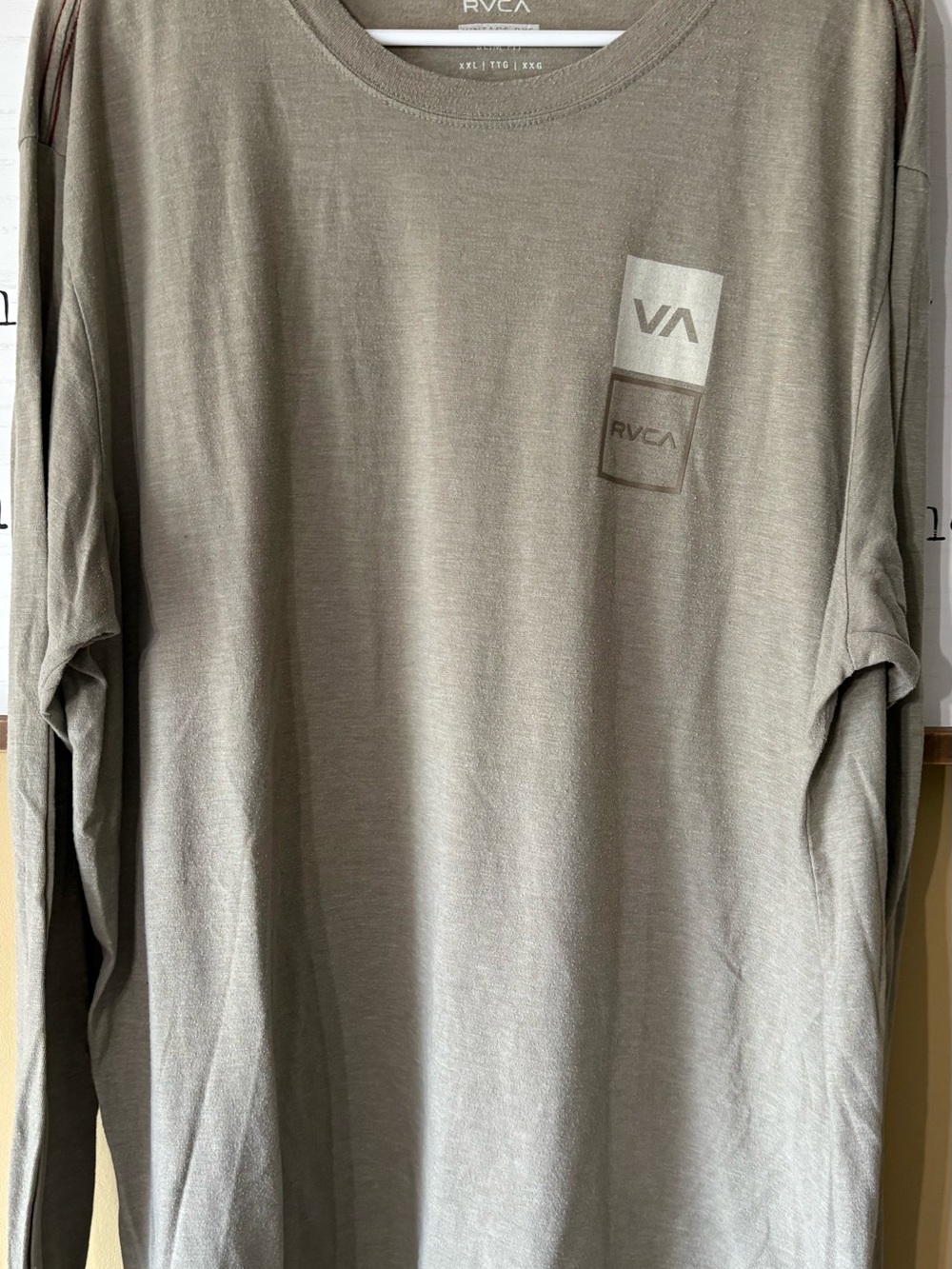 RVCA Men's Long Sleeve Tee in Olive Green with Chest Logo